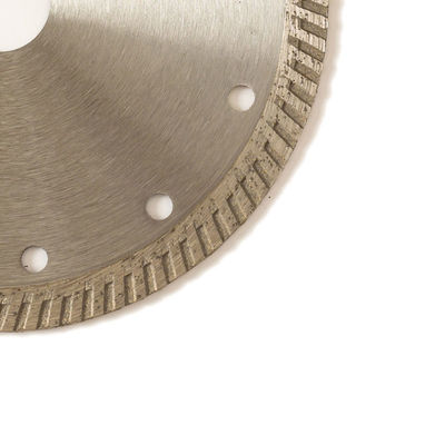 Cuerpo de acero de alta calidad de Diamond Blade 65Mn de la porcelana de la prensa caliente 6inch ‘150×1.4/2.4×10×22.23m m con vida que corta larga