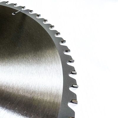Cuchilla circular de alta calidad del TCT 254*1.8/2.5*15.88*40T del ángulo exacto para cortar la madera o el aluminio